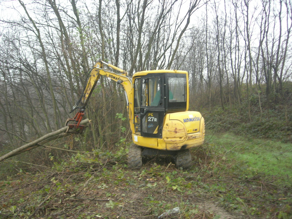 komatsu pc27r