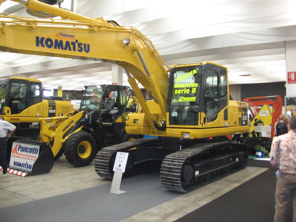 stand Pancotti:Komatsu PC 210NLC-8