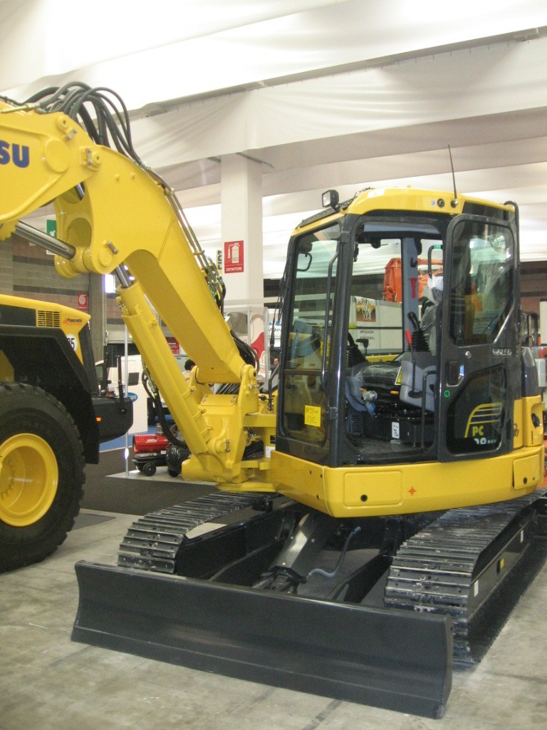 stand Pancotti:Komatsu PC88MR