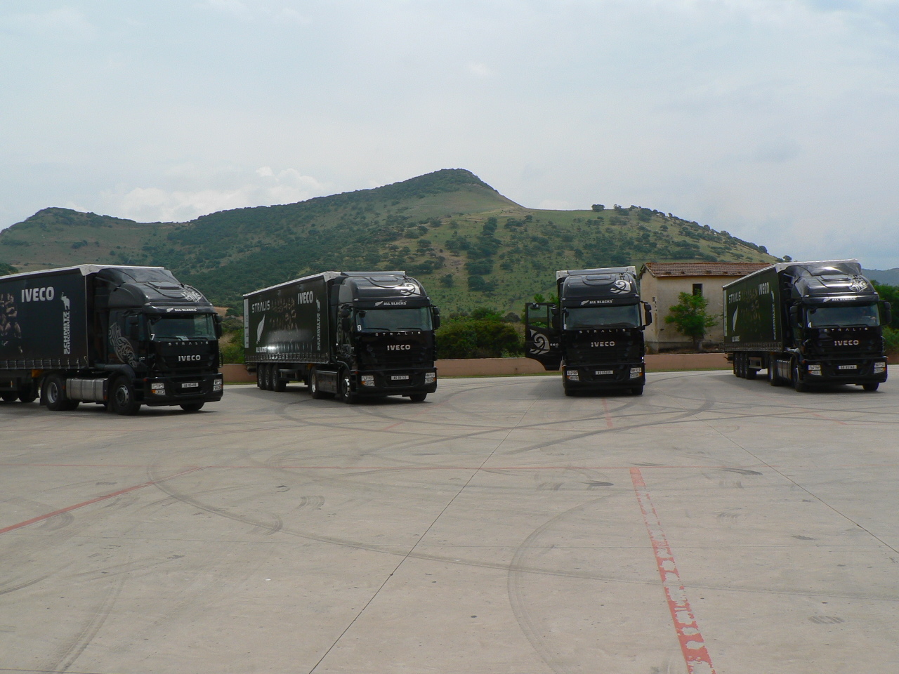 Iveco Stralis All Blacks