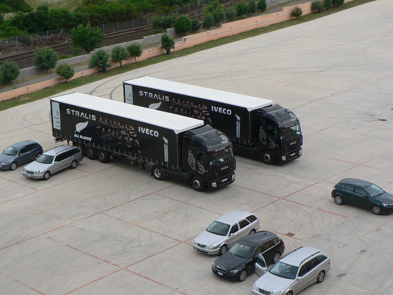Iveco Stralis All Blacks