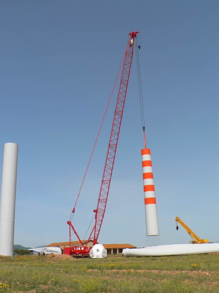 Montaggio della torre eolica