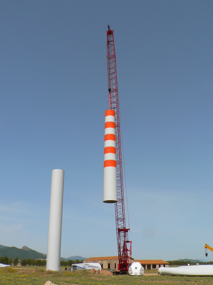 Montaggio della torre eolica