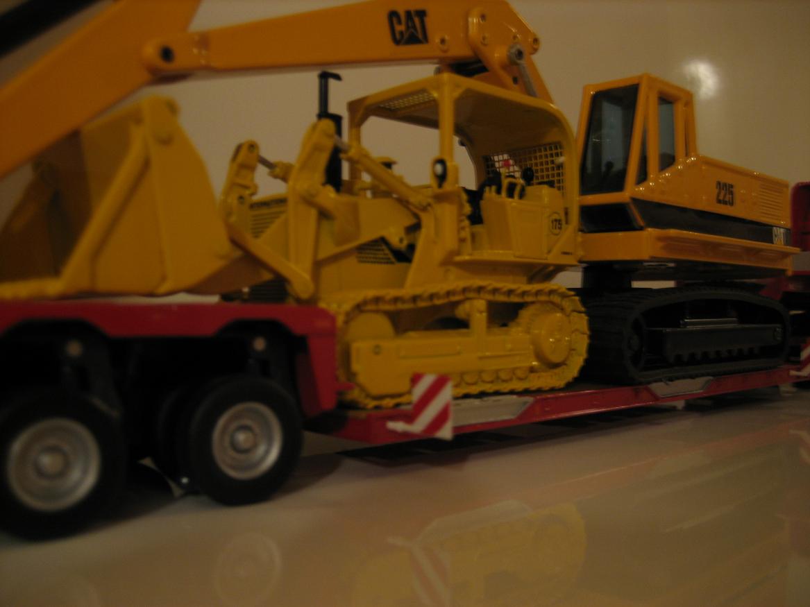 Scania R500 - international + cat225