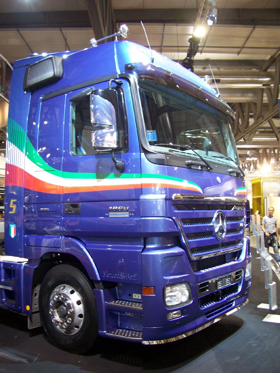 actros edizione azzurri