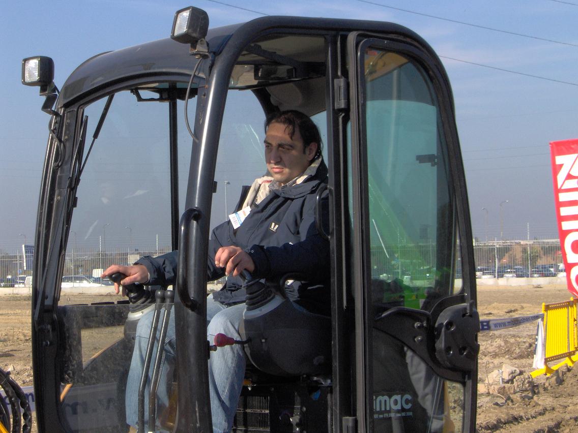 Max sul mini JCB