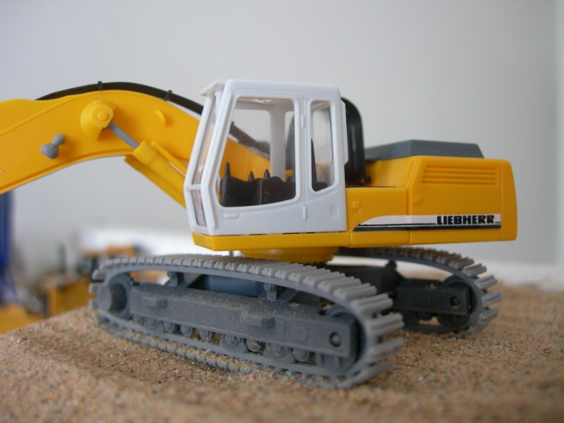 Liebherr R934