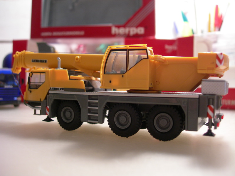 Liebherr LTM1045 Herpa