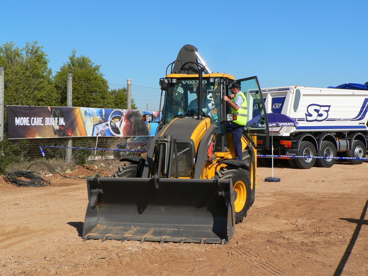 Volvo BL71 Plus