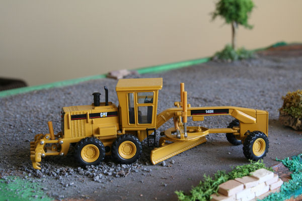 CAT 140H