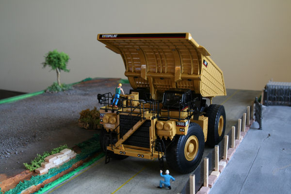 CAT 793 D