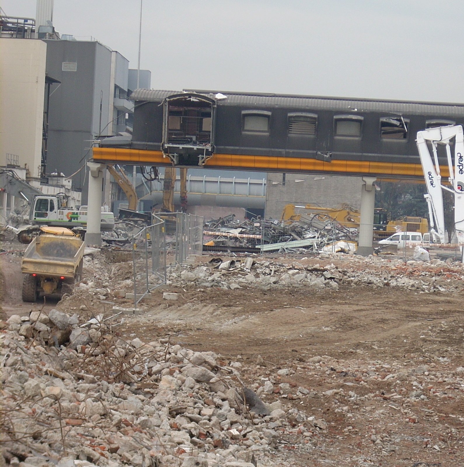 demolizione fiera