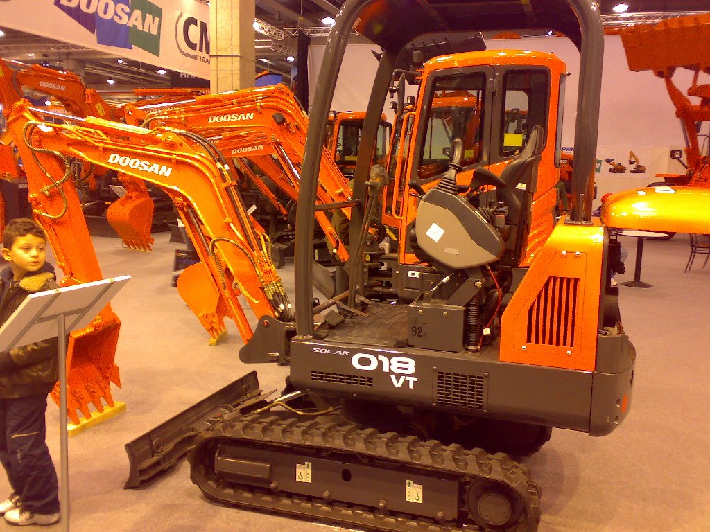 Doosan Solar 018 VT