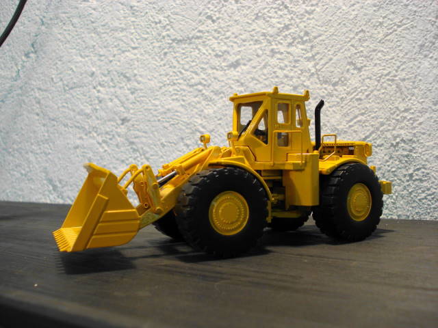 CAT 988