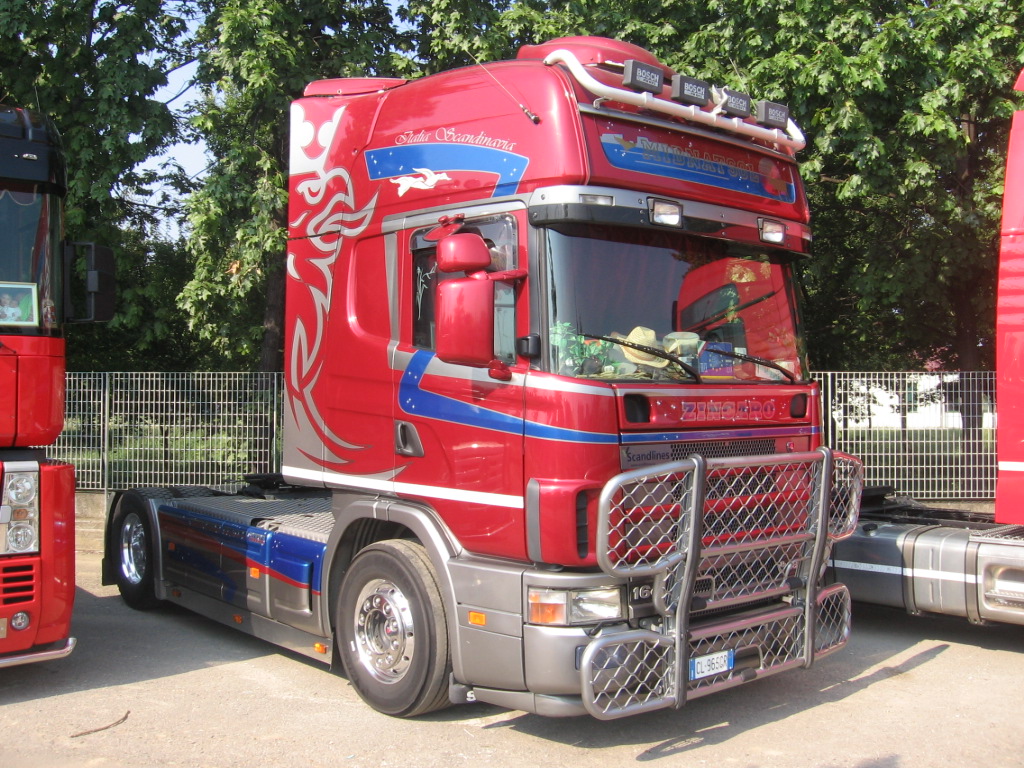 Scania 164L580 Zingaro