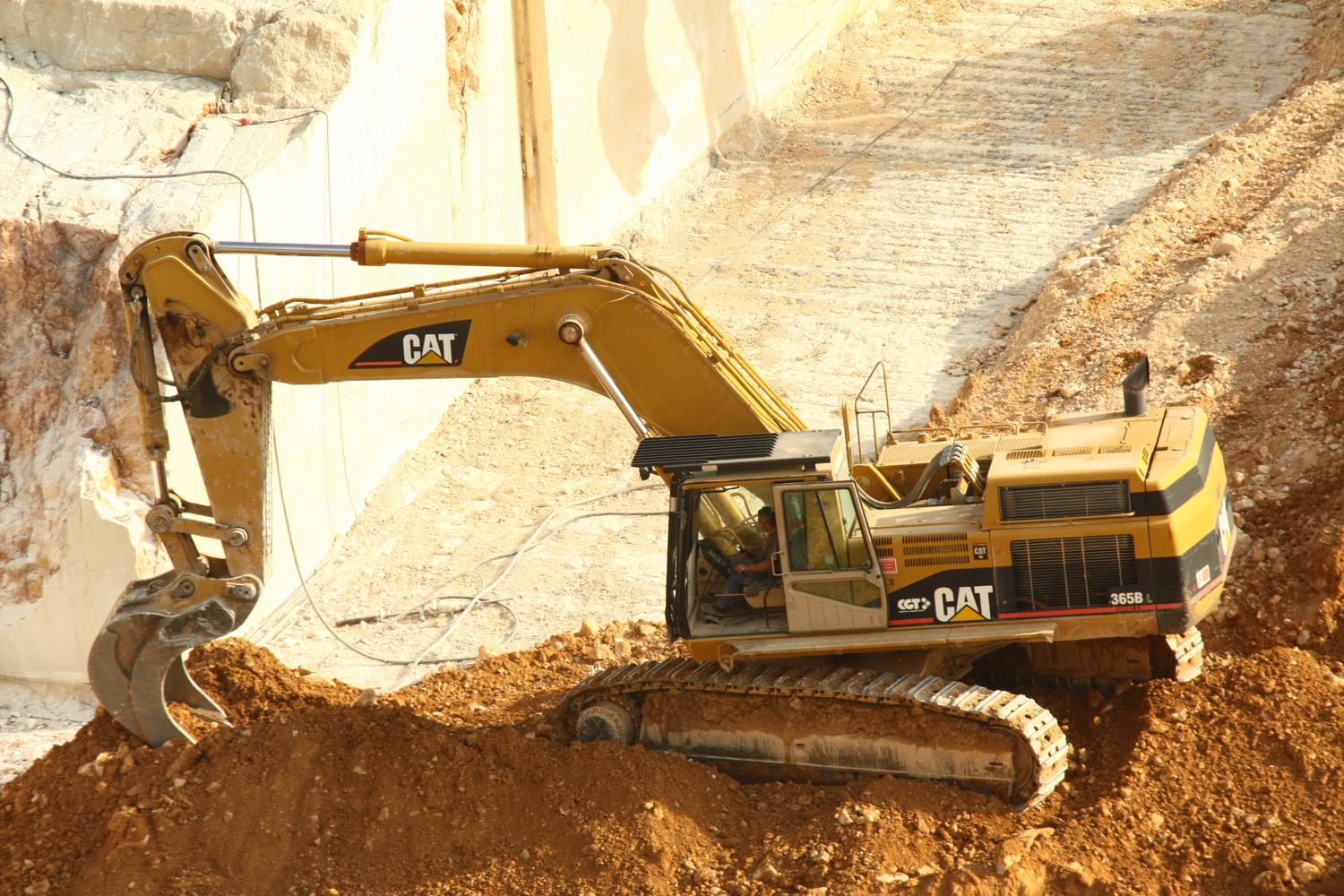 CAT 365B L