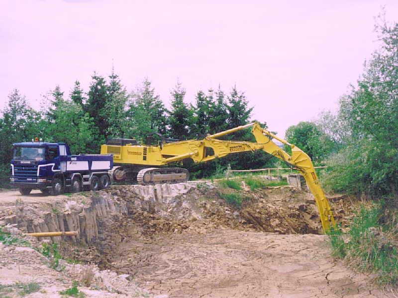 Komatsu PC650