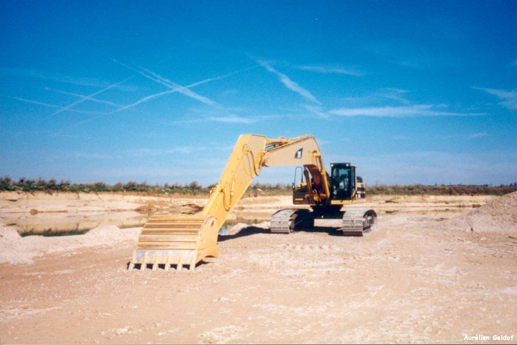 345 Cat in Francia