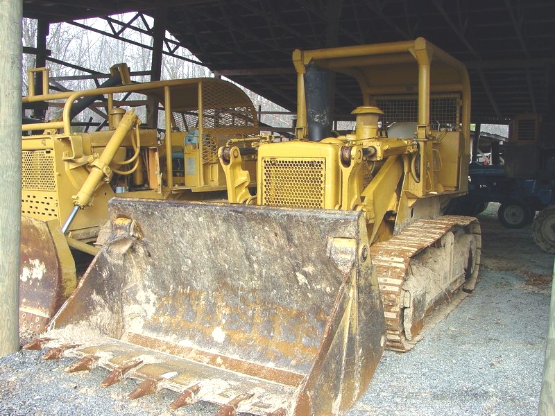 International 175 e Allis Chalmers HD11