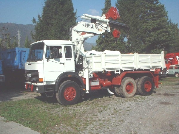Iveco 330