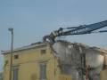 demolizione Via C.Menotti (MO) 25/04/08