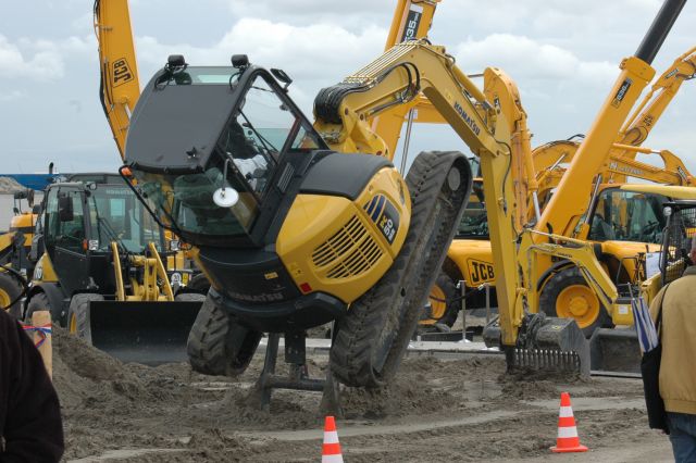 KOMATSU PC 50