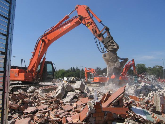 Hitachi Zaxis 350LCN con pinza