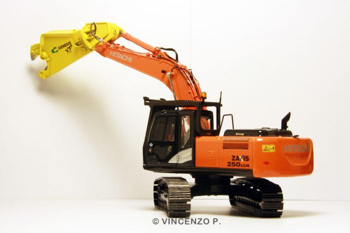 Hitachi ZX250 con cesoia Genesis XP400