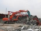 Fiat Kobelco E235 con frantumatore