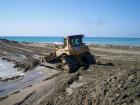 Cat D6RLGP che stende il materiale