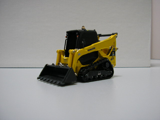 KOMATSU CK25