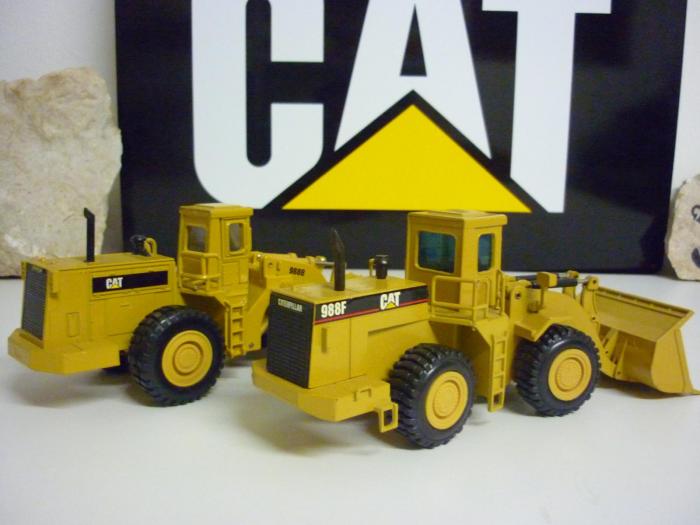 CAT 988.JPG