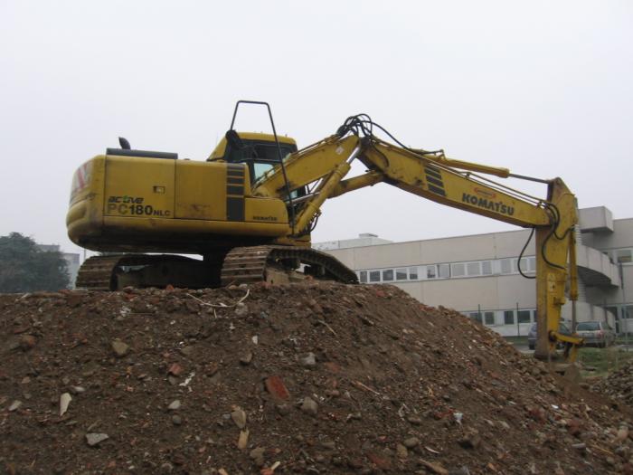 Komatsu PC180NLC-6