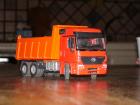 MB Actros con ribaltabile