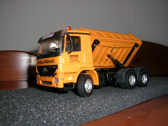 Actros trilaterale