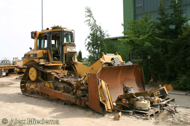 cat D6R  non in buone condizioni!!!!