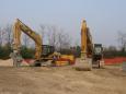 demolizione Garbagnate Monastero BetonVilla:Caterpillar 325D e 330C