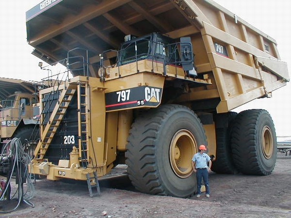 cat 797 -cat 773