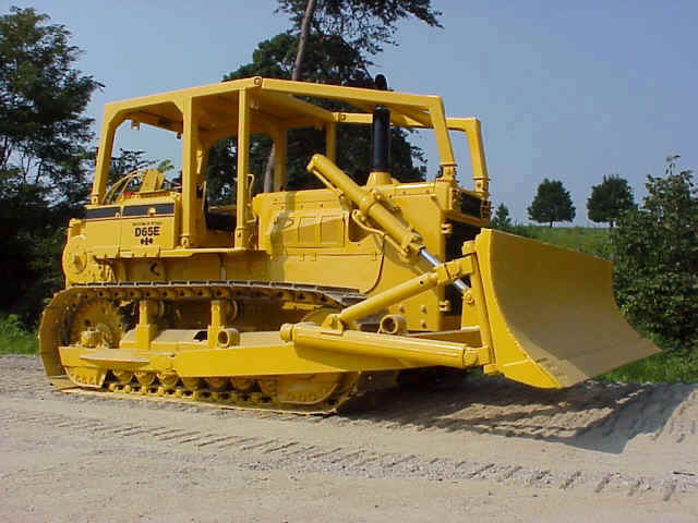 Komatsu D65E