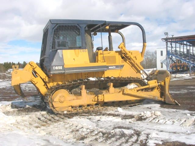 Komatsu 85E