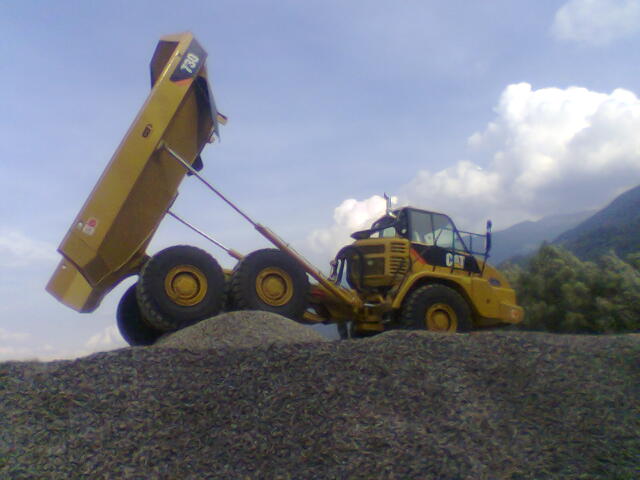 Cat 730