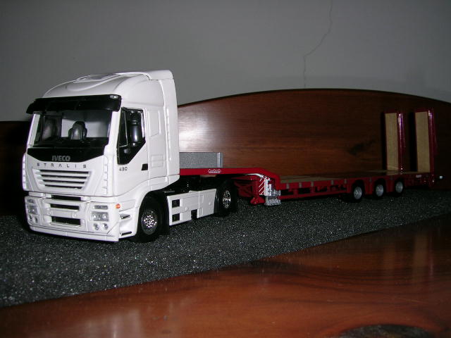 Iveco stralis 1:50