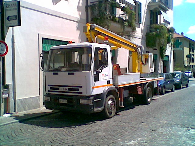 Iveco 120E18