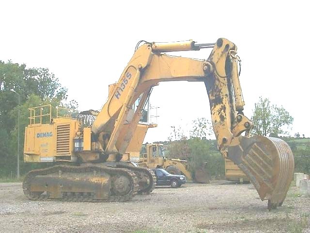 Demag H135S