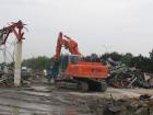 Fiat Kobelco E235 con frantumatore