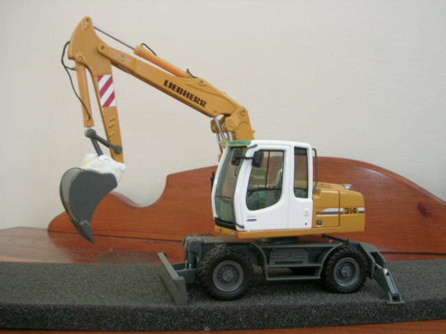 Escavatore Liebherr