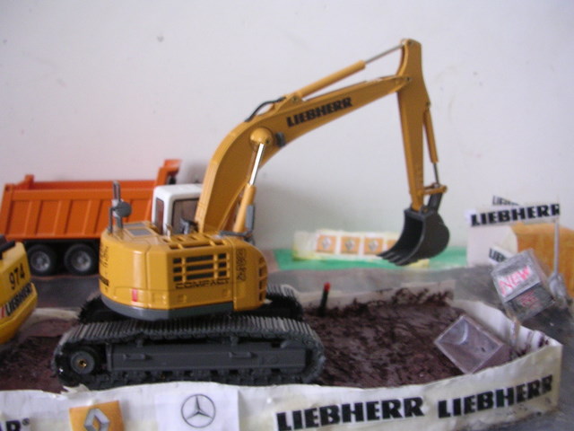 area dimostrazioni liebherr r924 compact