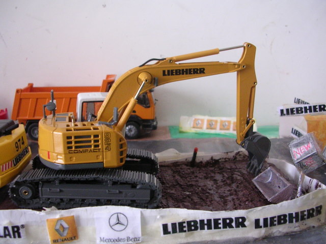 area dimostrazioni liebherr r924 compact