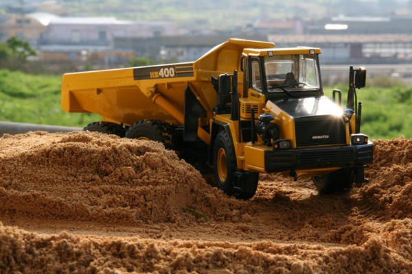 dumper komatsu hm 400