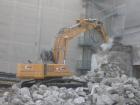 Liebherr 974 con martellone